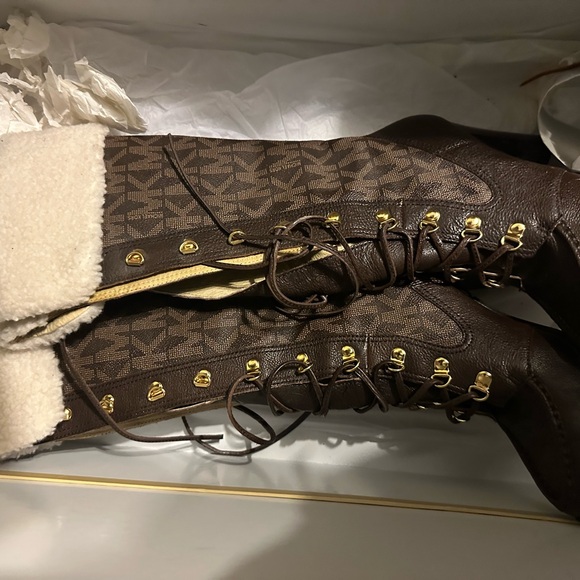Michael Kors Brown Lace-Up Boots - Picture 3 of 12